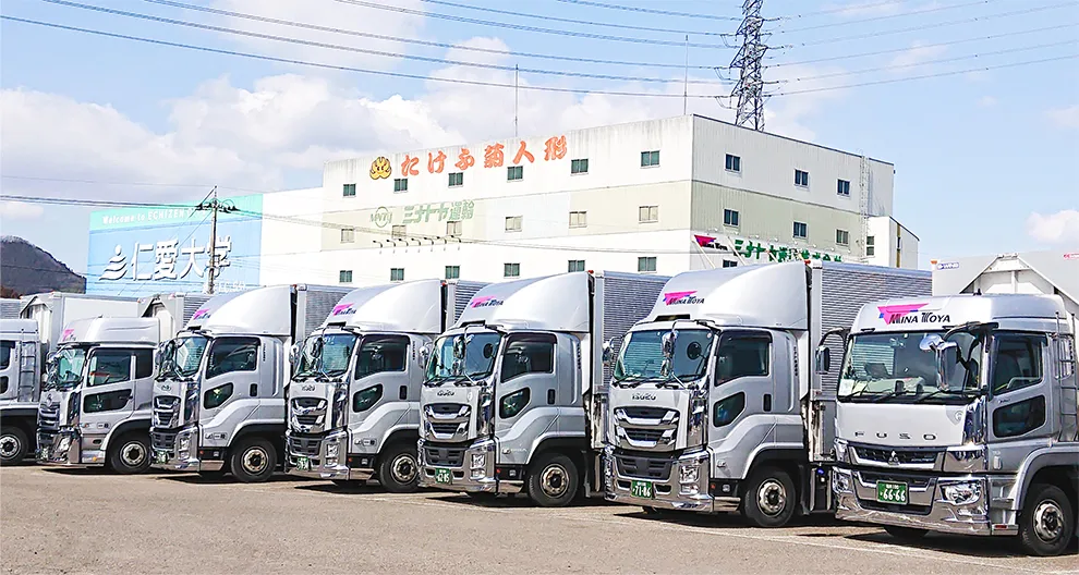 ミナトヤ運輸株式会社のトラック
