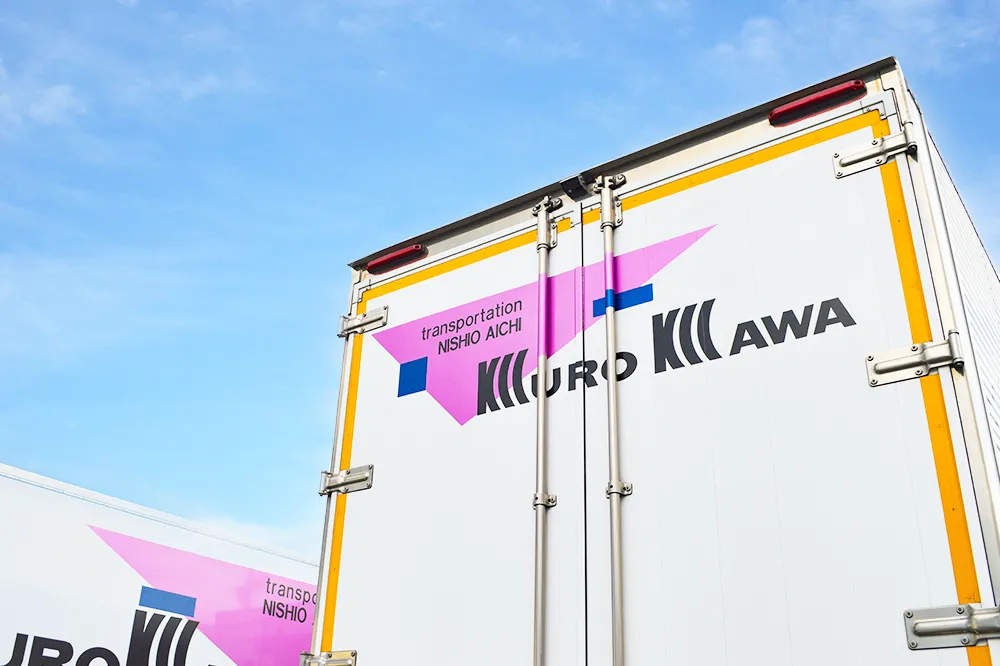 黒川商事のトラック